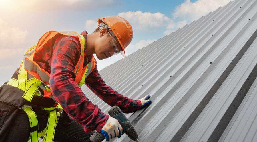 Professional residential roofers in Somerset Center, MI